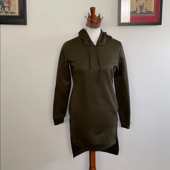 Super Comfortable Long Hunter Green Sweatshirt - Picture 1 of 4